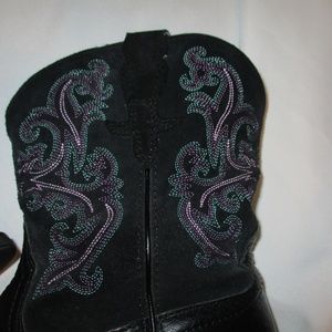 Ariat Shoes - Ariat Black Leather Cowboy Boot SZ 8.5 B Ariat Shoes - Ariat Black Leather Cowboy Boot SZ 8.5 B